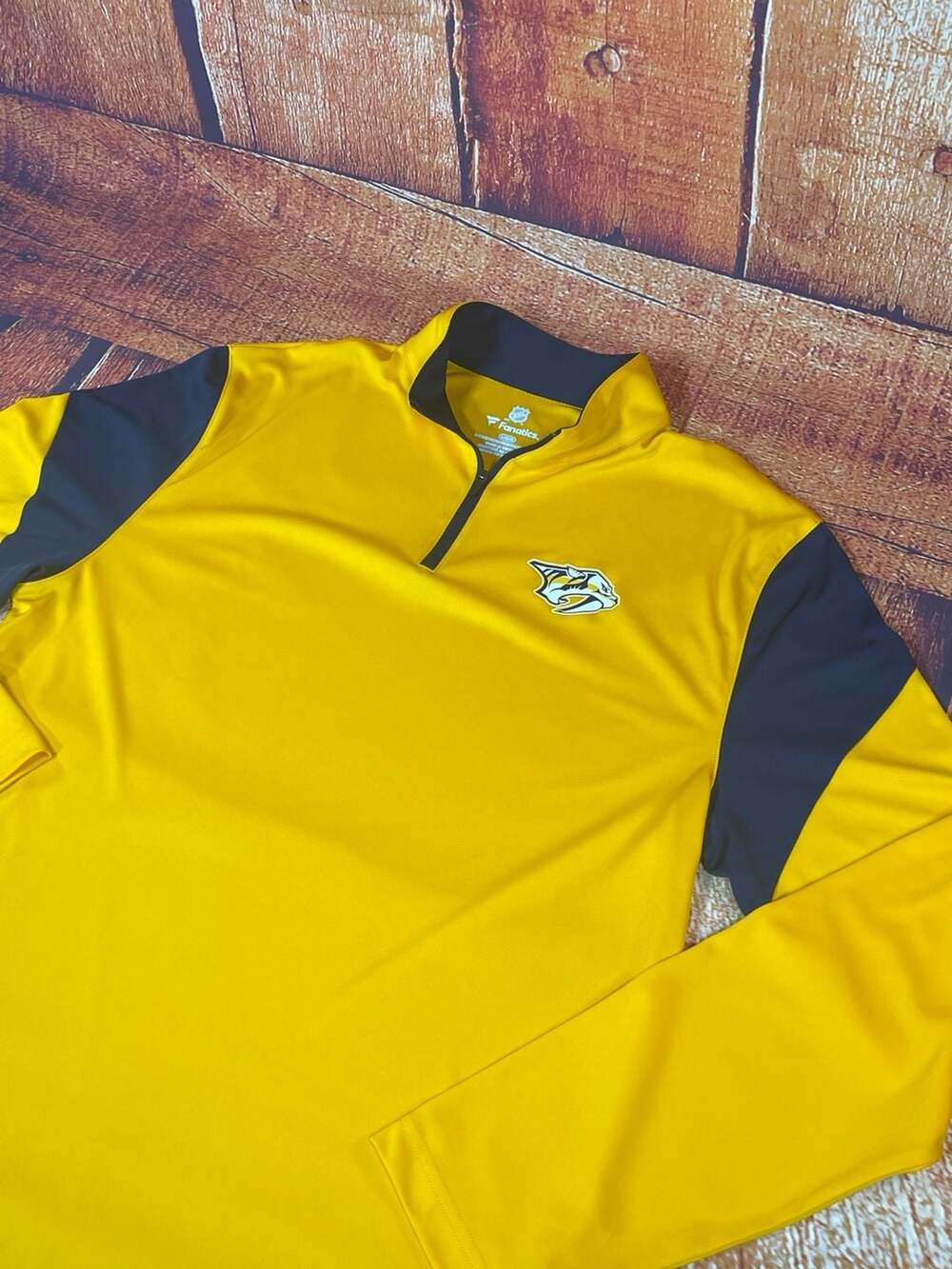 Fanatics Nashville Predators NHL Men's Large 1/4 Zip Pullover